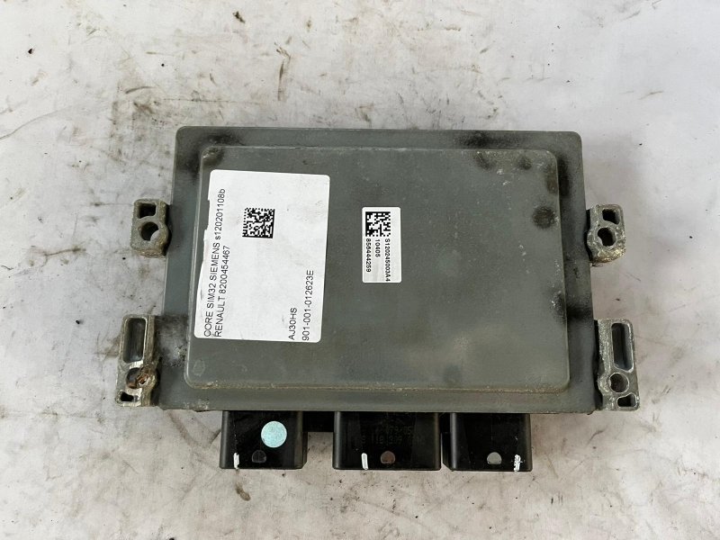 Řídící jednotka SIM32 SIEMENS S120201108B RENAULT 8200454467