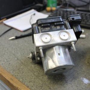 Řídící jednotka ABS ABS 9.0 FIAT 51879520 BOSCH 0265805024 0265260047 Řídící jednotka ABS ABS 9.0 FIAT 51879520 BOSCH 0265805024 0265260047