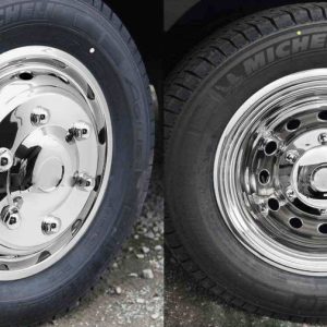 Sada nerezových poklic MAN TGE / VW Crafter 2018- 6-Stud PCD: 205mm 1 sada = 4 ks 735970