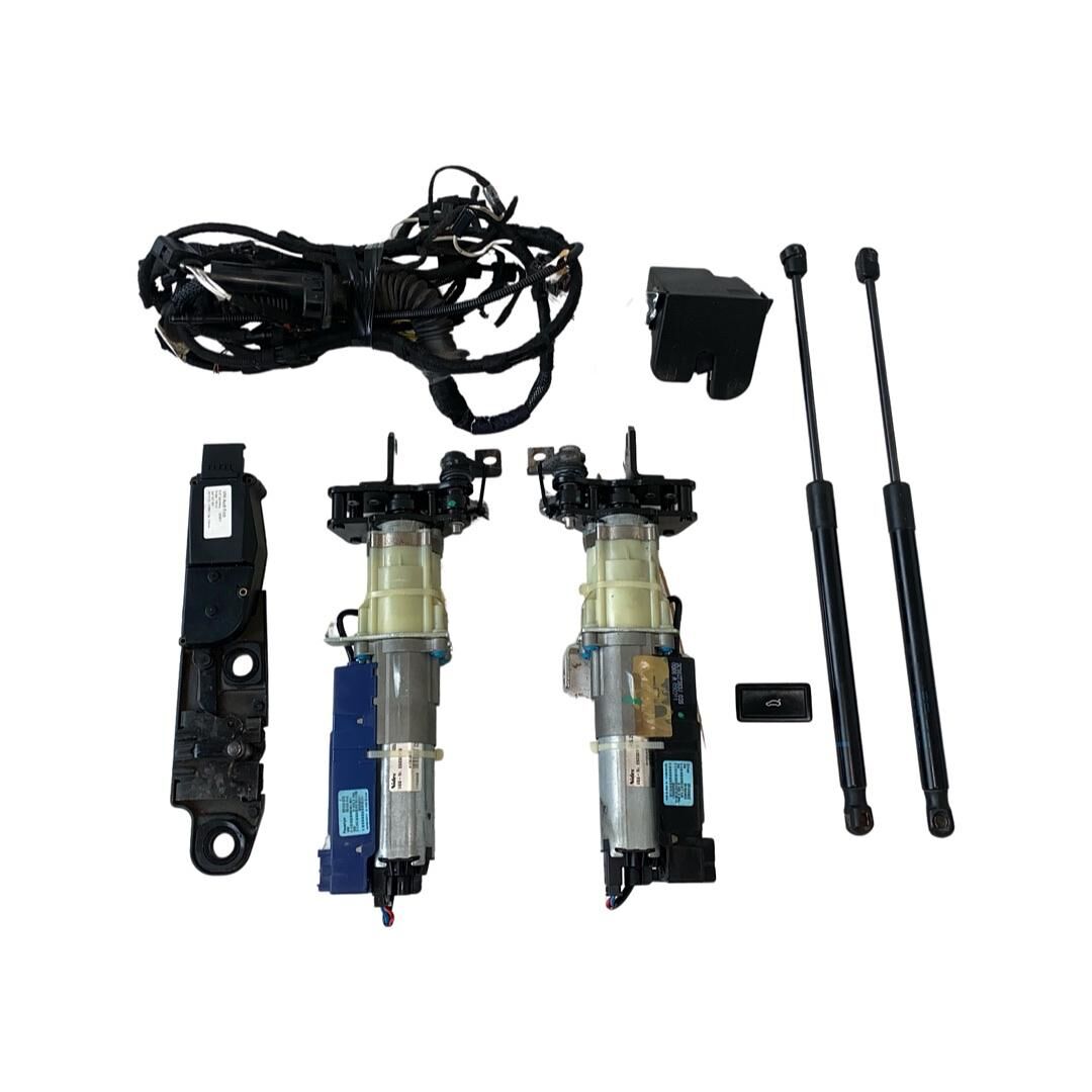 VW Passat B7 kombi r.v. 2012 Elektrický kufr 3C9827383J 3C9827384 3AF827887 S5VX3T18250