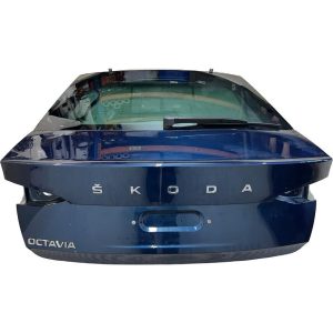 Škoda Octavia 4 sedan r.v. 2021 modrá metalíza kód barvy LW5Q 0F0F W5Q páté dveře 5E6827023 S5VX3T88630 Škoda Octavia 4 sedan r.v. 2021 modrá metalíza kód barvy LW5Q 0F0F W5Q páté dveře 5E6827023 S5VX3T88630