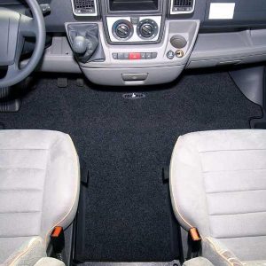 Koberec do kabiny řidiče přesný plstěný jednodílný pro Fiat Ducato, Peugeot Boxer a Citroën Jumper 307927 Koberec do kabiny řidiče přesný plstěný jednodílný pro Fiat Ducato, Peugeot Boxer a Citroën Jumper 307927